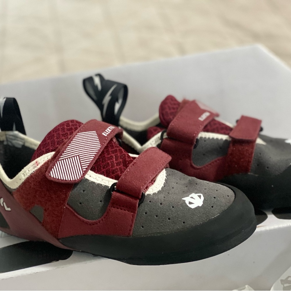 Brand New Evolv Elektra (Merlot) Climbing Shoes Women Size 7